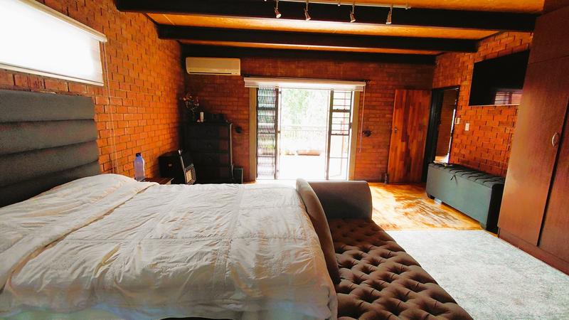 4 Bedroom Property for Sale in Pellissier Free State